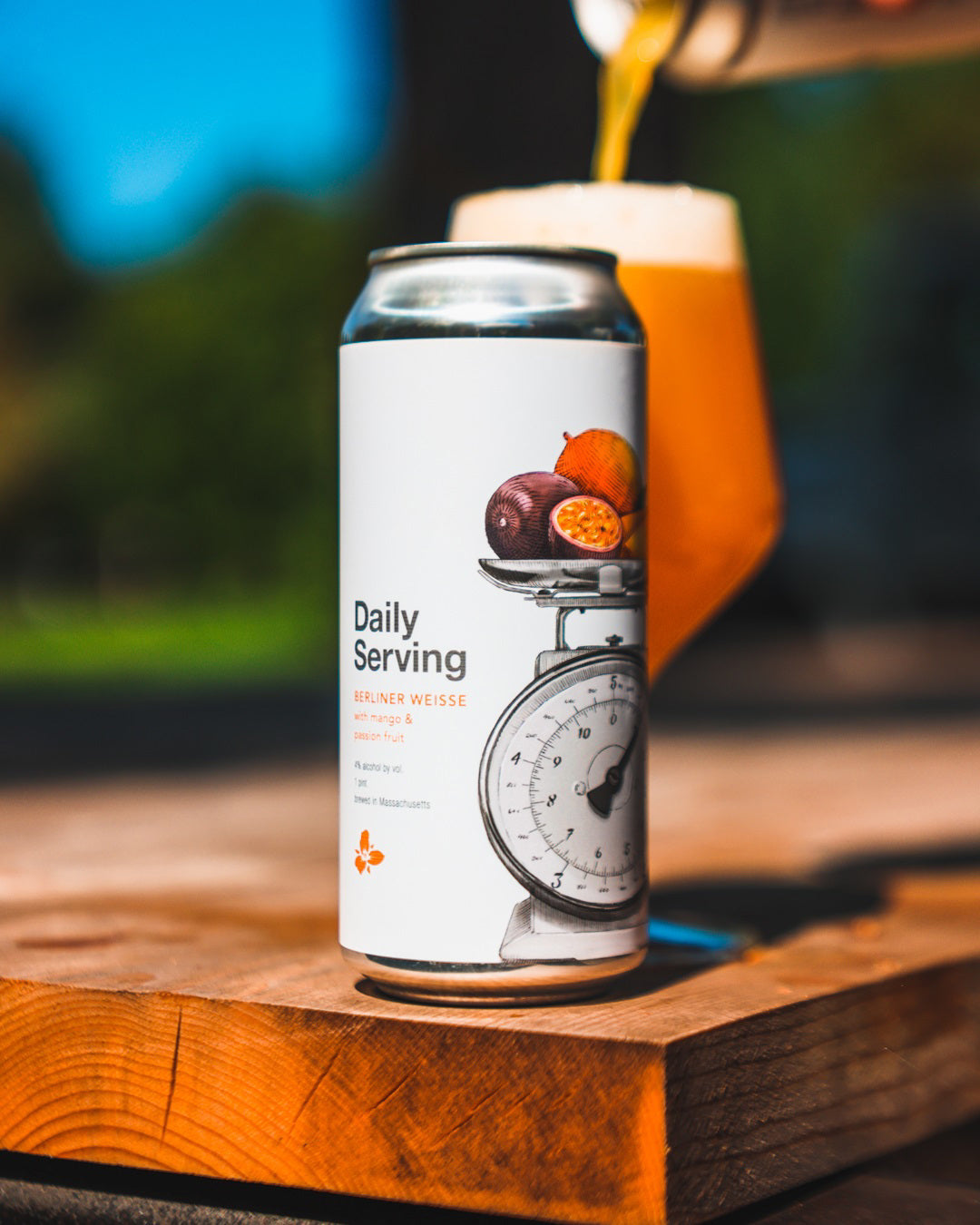 Daily Serving: Mango & Passion Fruit 4pk Cans